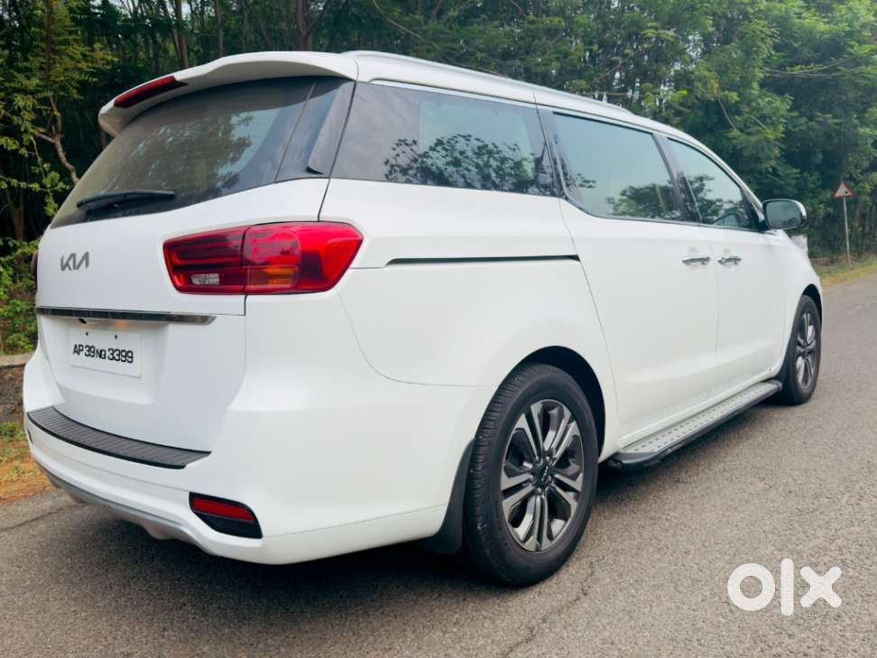 Kia Carnival Limousine Plus 7 Str, 2022, Diesel