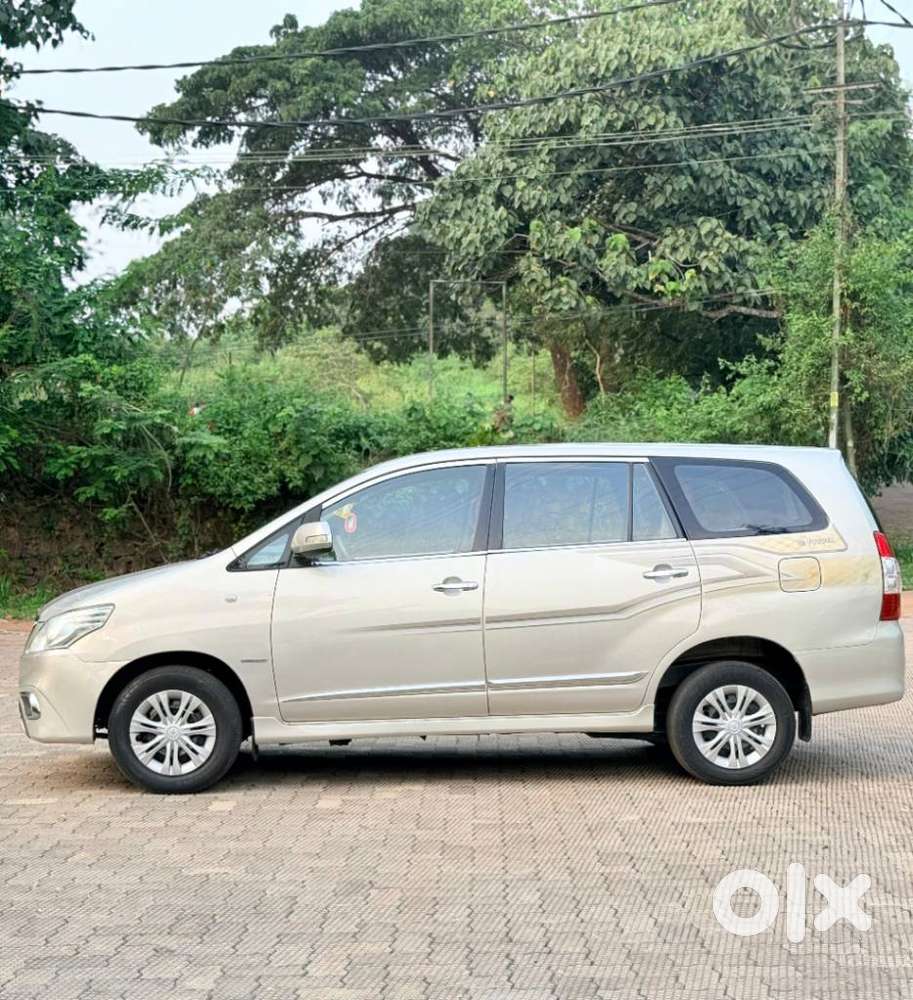 Toyota Innova 2.5 Gx 7 Str Bs-iii, 2014, Diesel