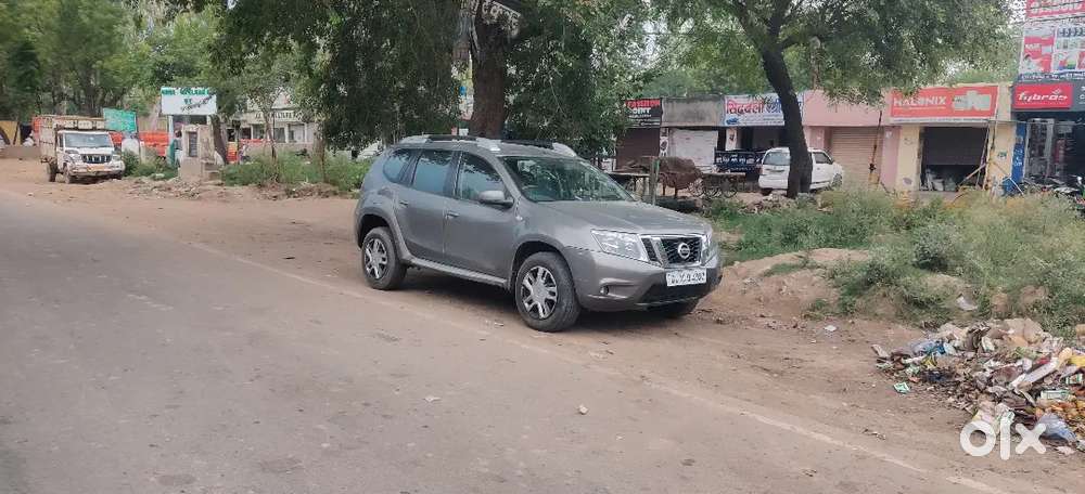 Nissan Terrano 2013 Petrol 96000 Km Driven New Tyre