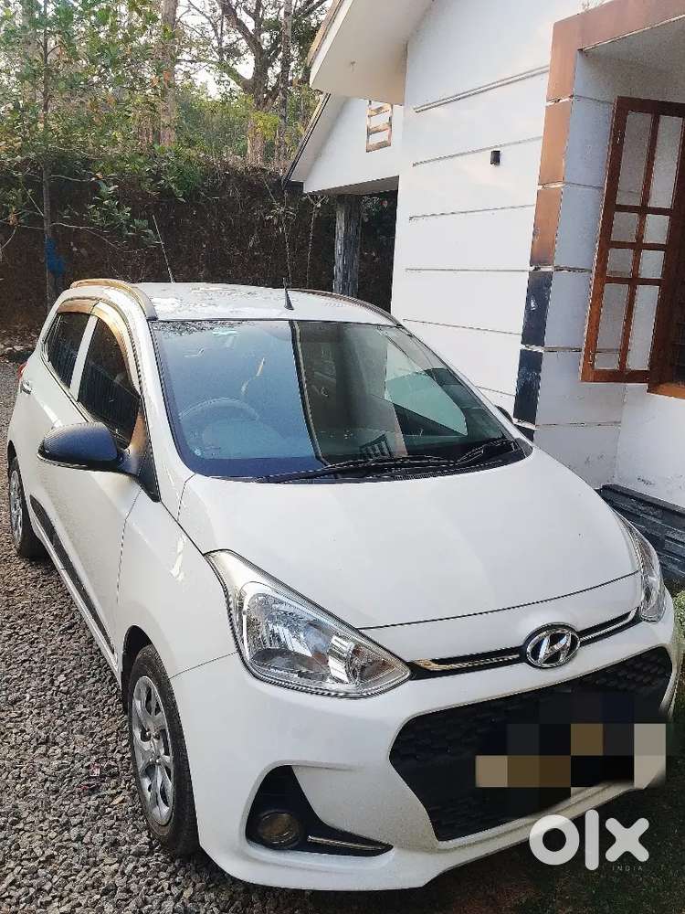 Hyundai Grand I10 Sportz 2018 Petrol 37000 Km Driven