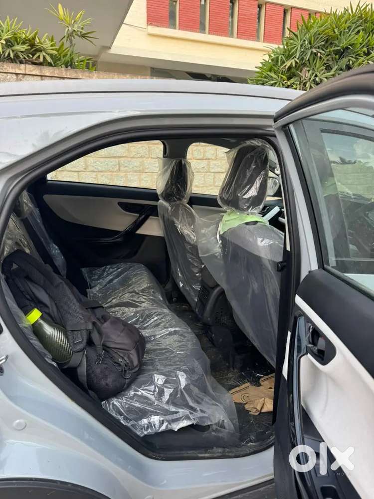 Tata Nexon 2026 Petrol 1232 Km Driven