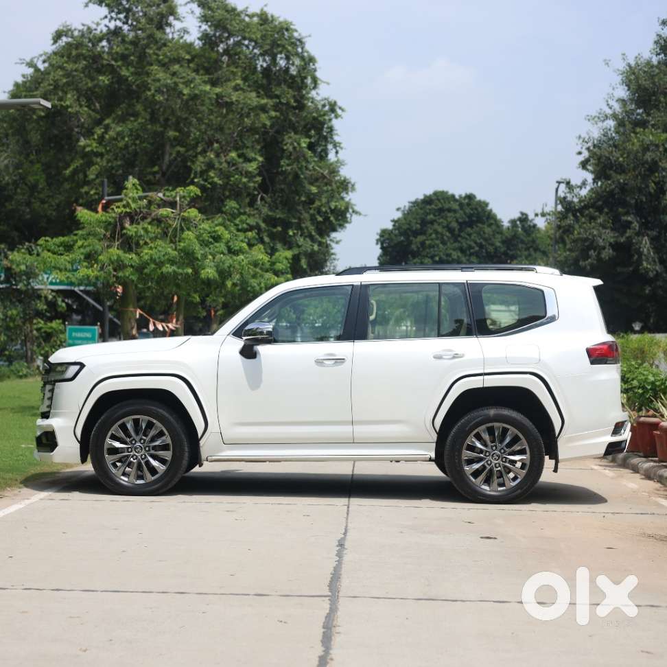 Toyota Land Cruiser 3.3 Zx Diesel, 2023, Diesel