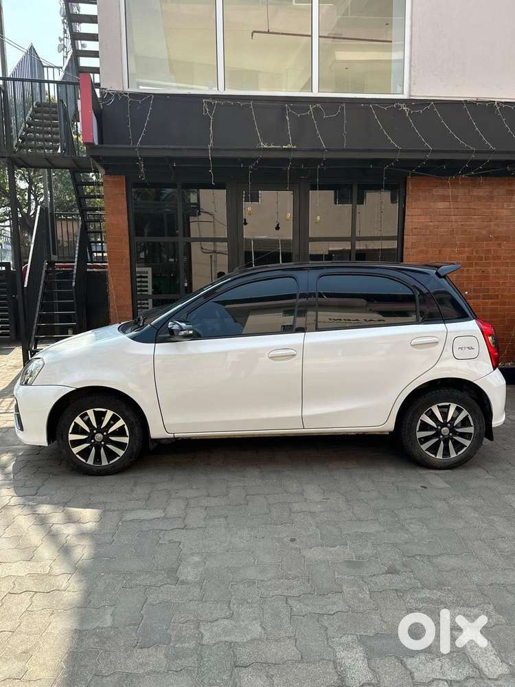 Toyota Etios Liva 1.2 V, 2019, Petrol