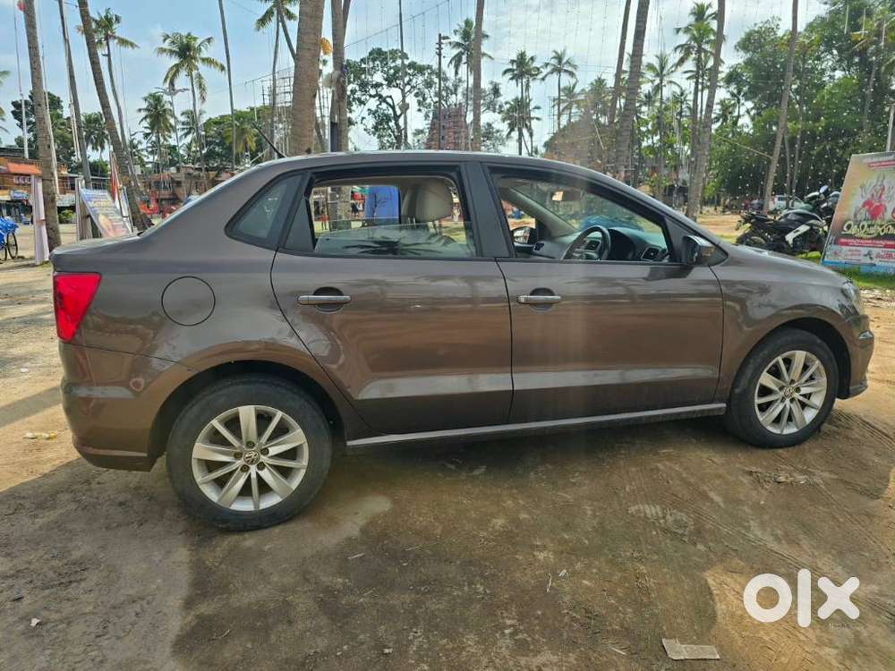 Volkswagen Ameo 1.5 Tdi Highline At 16 Alloy, 2016, Diesel