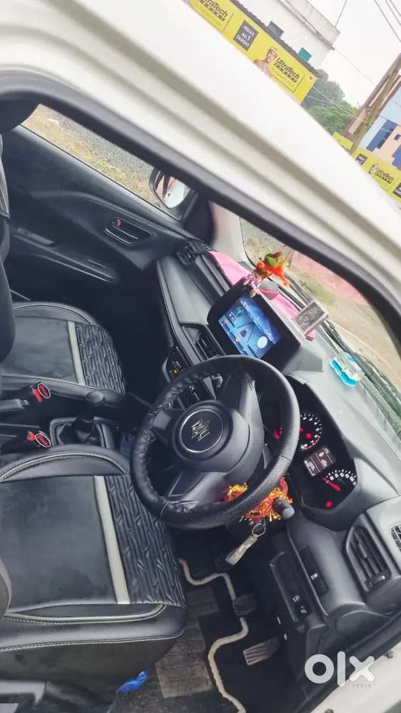 Maruti Suzuki Swift Lxi 2025