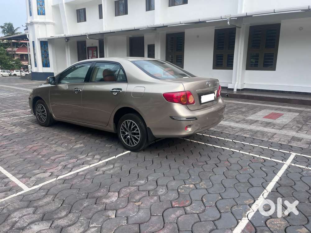 Toyota Corolla Altis 1.8 J, 2009, Petrol