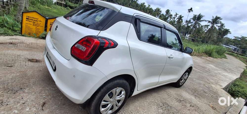 Maruti Suzuki Swift 1.2 Vxi (o), 2023, Petrol