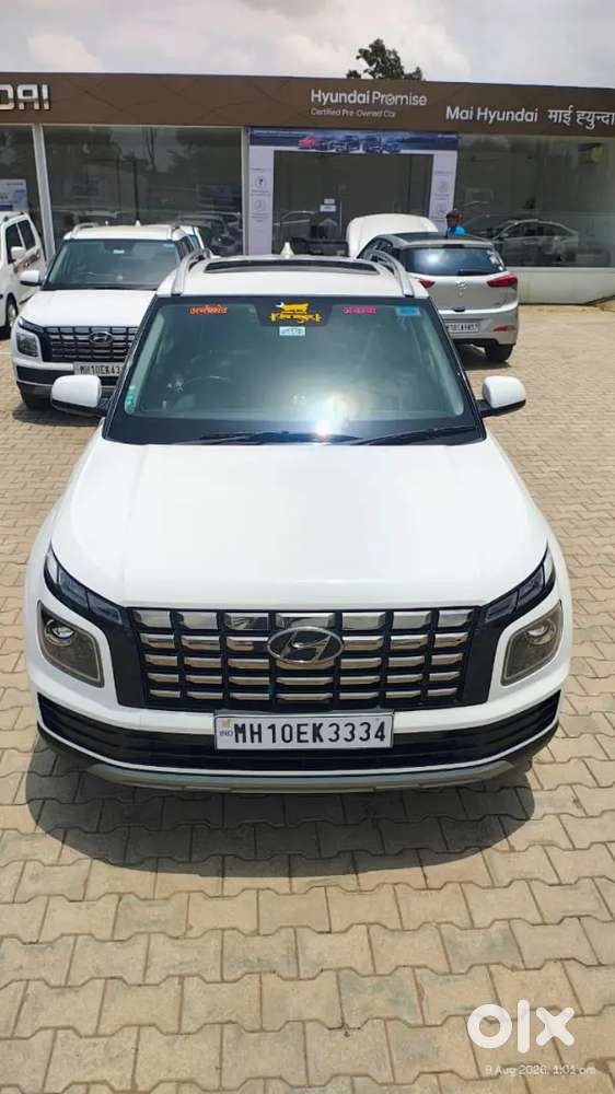 Hyundai Venue Se Petrol Automatic 2025