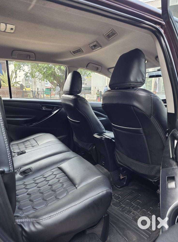 Toyota Innova Crysta 2.8 Gx At 8 Seater, 2017, Diesel