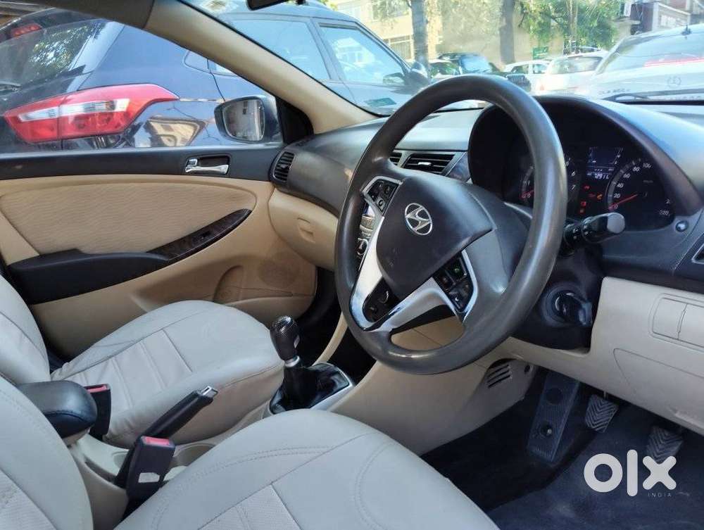 Hyundai Verna 1.6 Vtvt S, 2012, Petrol