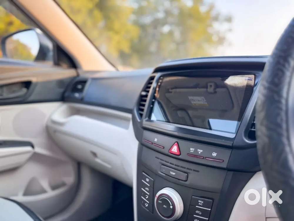 Mahindra Xuv300 2021 Petrol 52000 Km Driven Sunroof