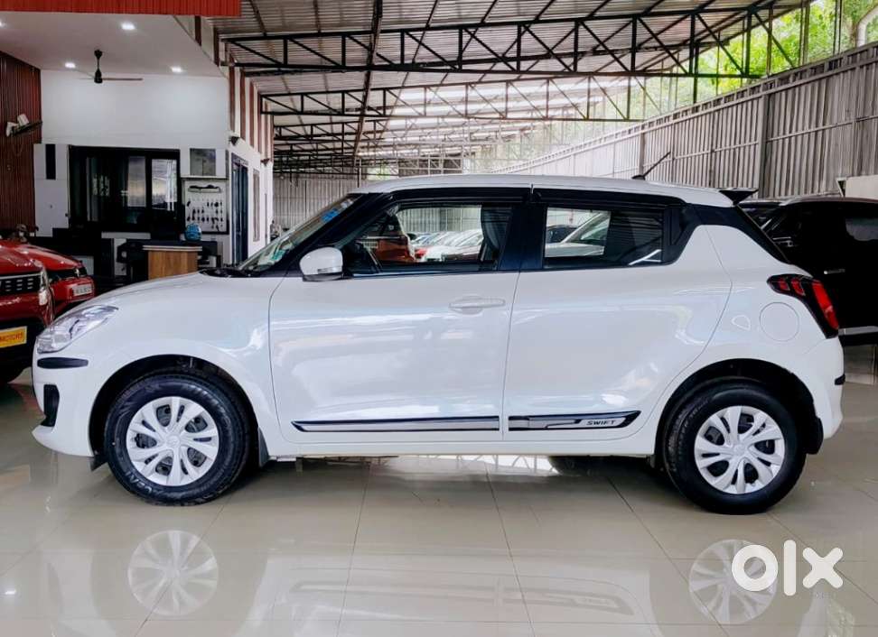 Maruti Suzuki Swift Vxi Ags, 2023, Petrol
