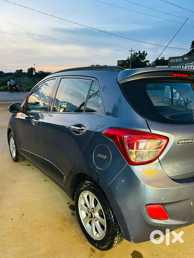 Hyundai Grand I10 2015 Petrol 2nd Owner