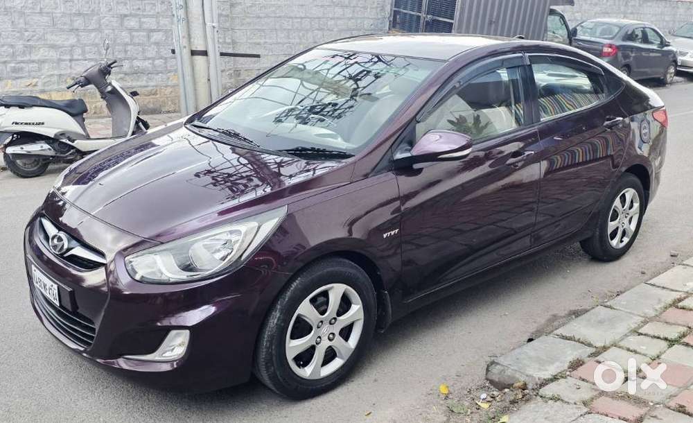 Hyundai Verna Vtvt 1.6 E, 2011, Petrol