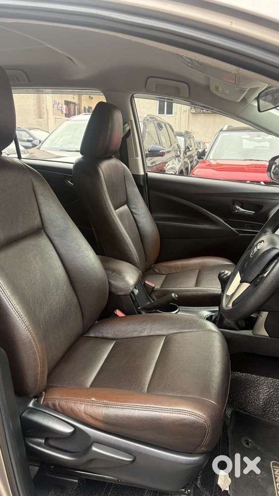 Toyota Innova Crysta 2.4 G Mt 7 Str, 2019, Diesel