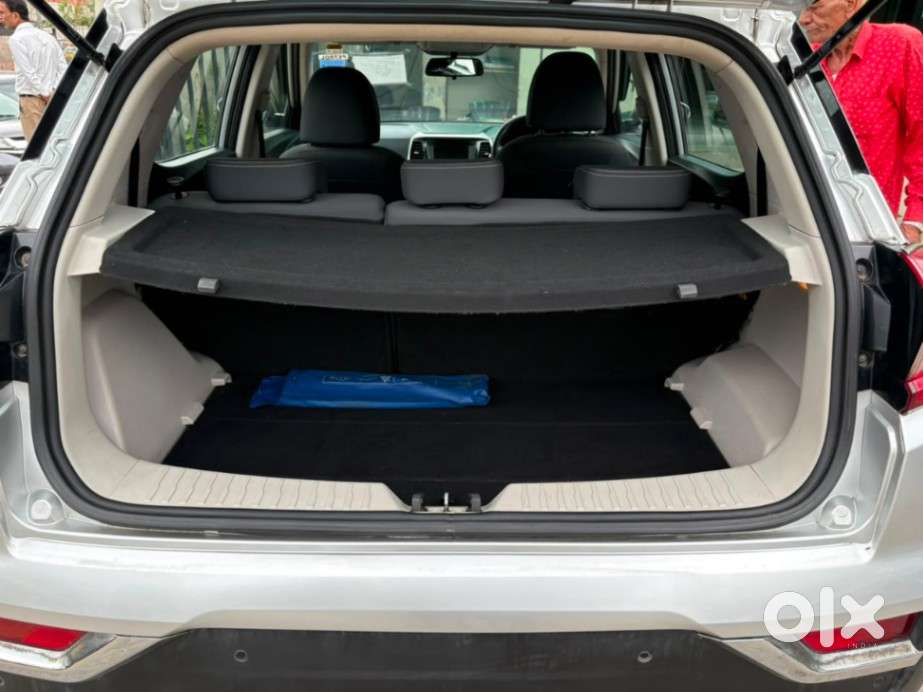 Mahindra Xuv300 W8, 2019, Petrol