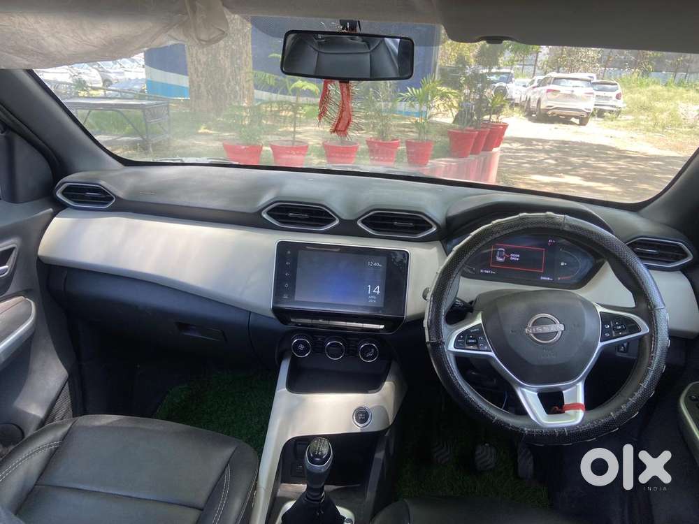 Nissan Magnite 1.0 Xv, 2023, Petrol