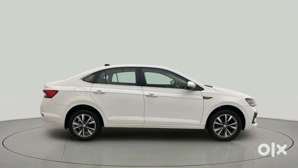 Skoda Slavia 1.0 Tsi Style At, 2022, Petrol