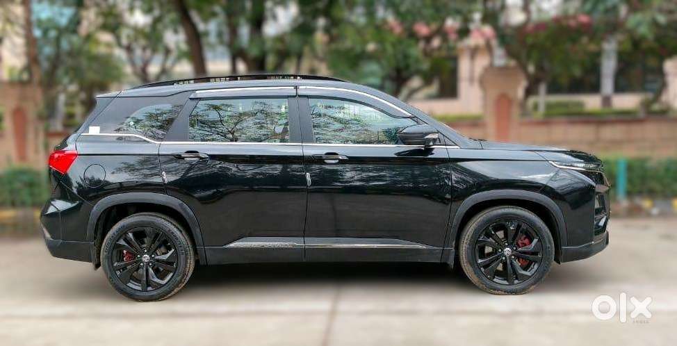 Mg Hector Plus Sharp Pro Blackstorm 1.5 Turbo Petrol Cvt 7 Str, 2024..