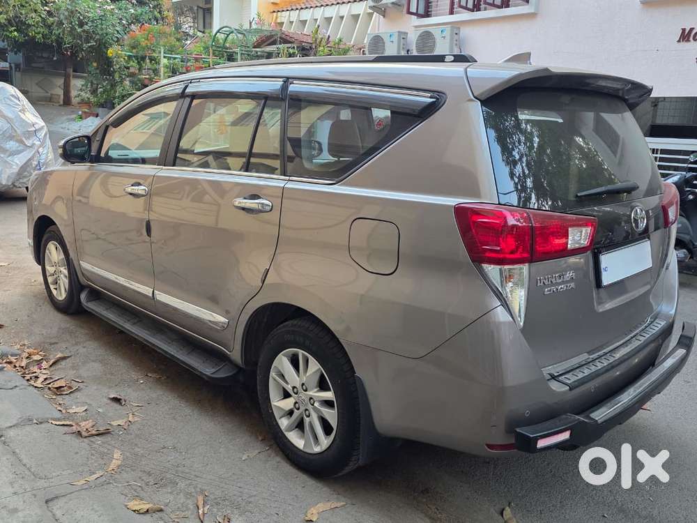 Toyota Innova Crysta [2020-ongoing] 2.4 Gx 7 Str, 2022, Diesel