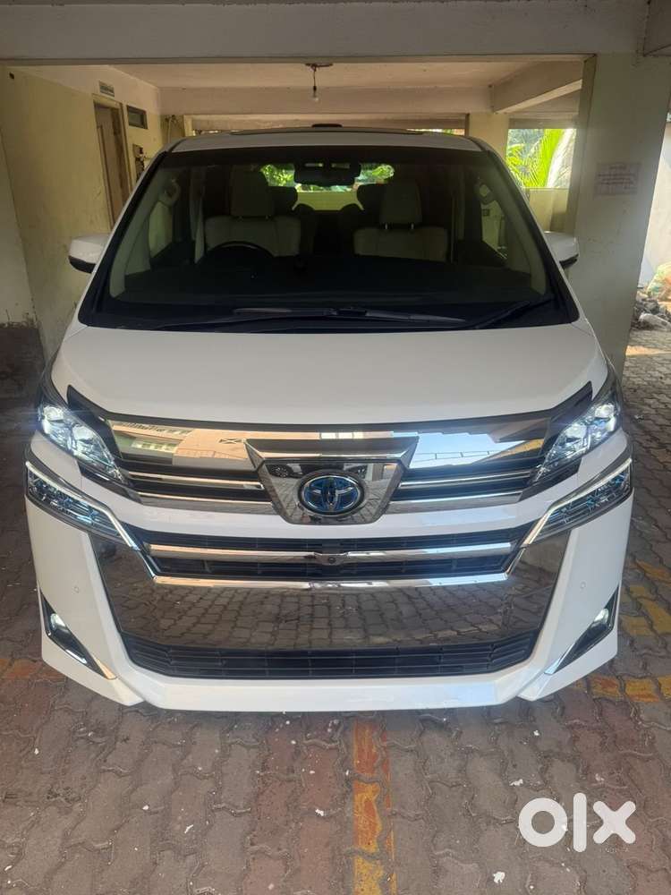 Toyota Vellfire Vip – Executive Lounge, 2023, Petrol