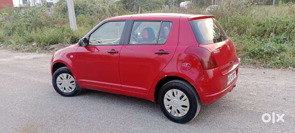 Maruti Suzuki Swift Vxi Bsiii, 2005, Petrol