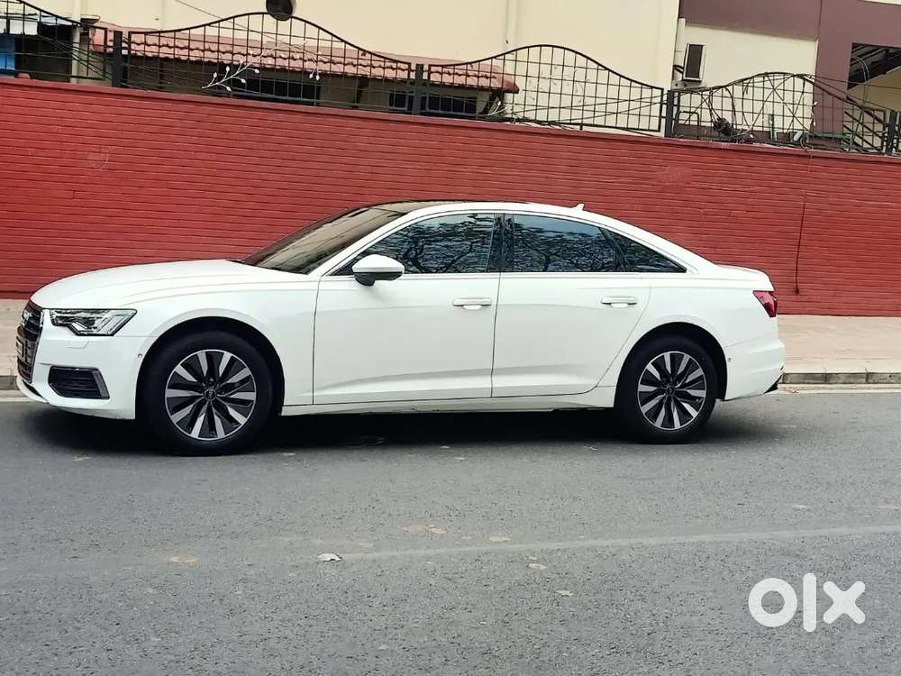 Audi A6 Variant 2021 Petrol Automatic Service Record