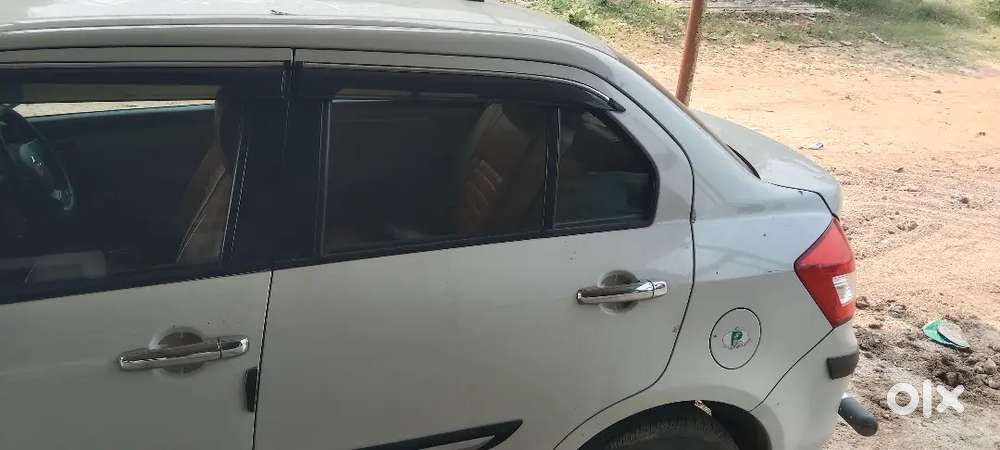Maruti Suzuki Dzire 2015 Petrol Well Maintained