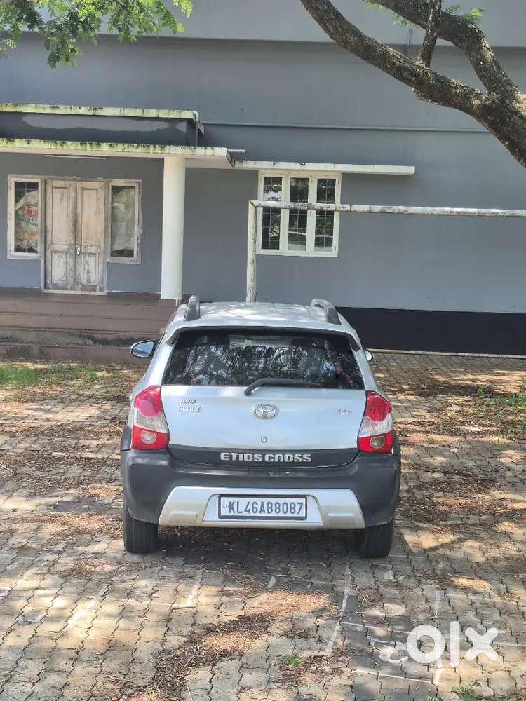 Toyota Etios Cross 2017
