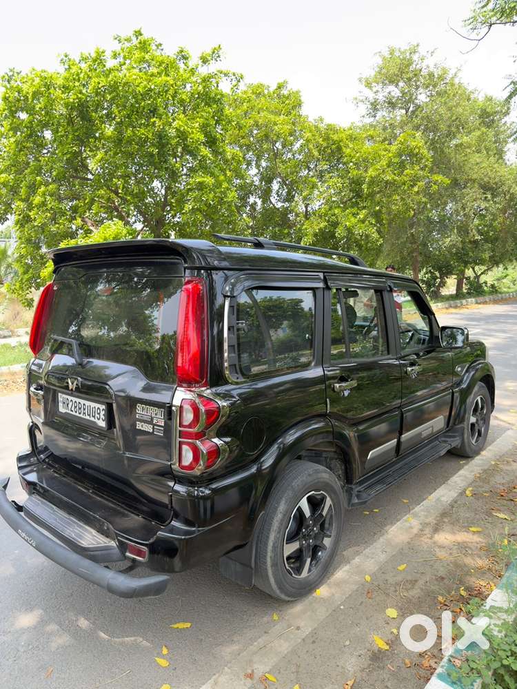 Mahindra Scorpio Classic 2025
