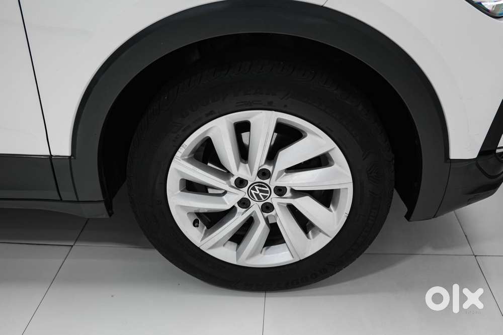 Volkswagen Taigun 1.0 Tsi Highline At, 2022, Petrol