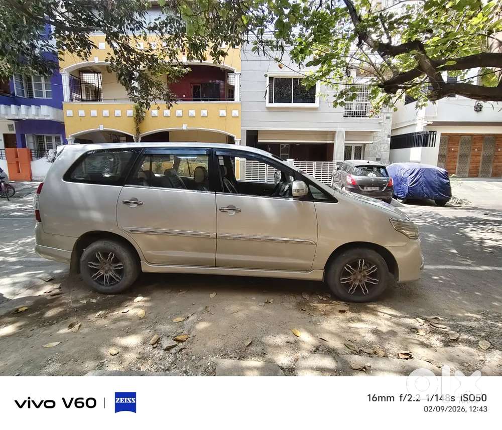 Toyota Innova 2012 Diesel 193000 Km Driven