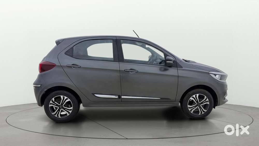 Tata Tiago 1.2 Revotron Xt, 2022, Petrol