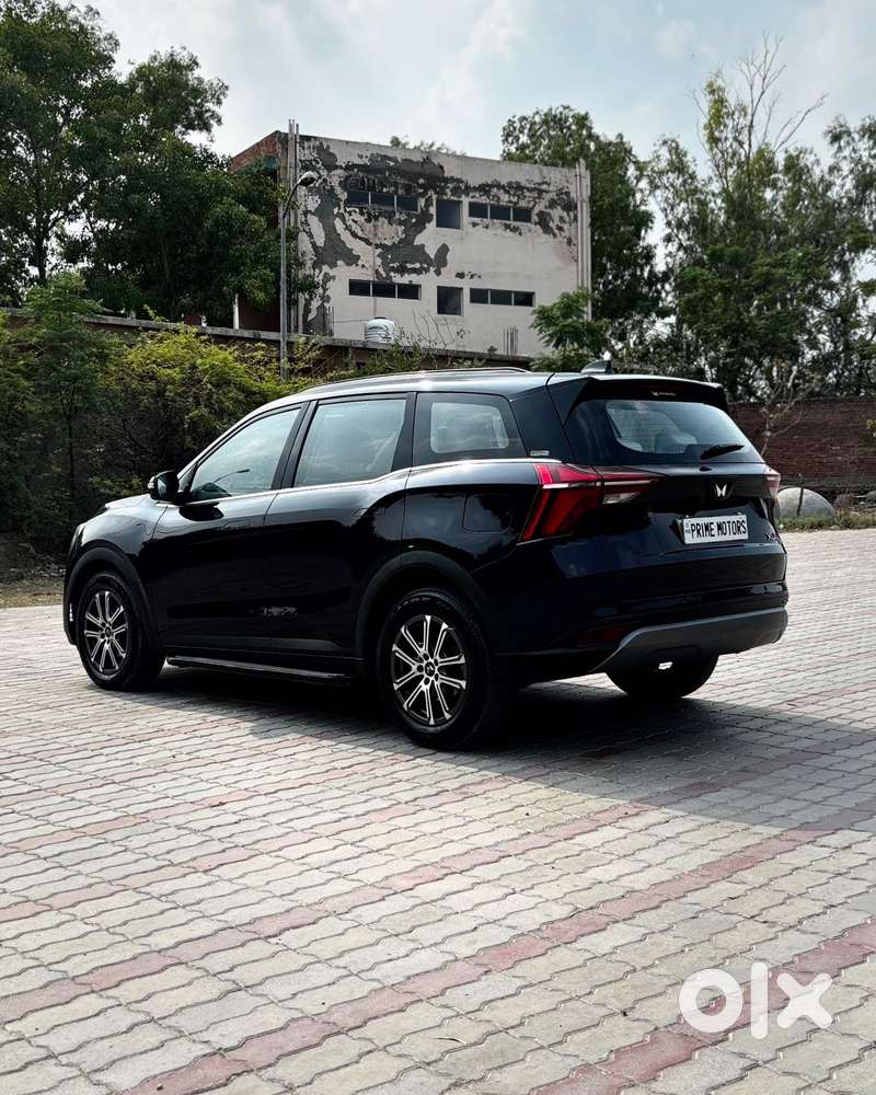 Mahindra Xuv700 2.2 Ax 7 Diesel At Str, 2023, Diesel