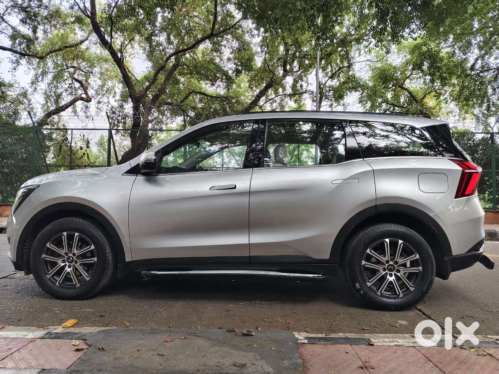 Mahindra Xuv700 2.0 Ax 7 Petrol At Str, 2022, Petrol