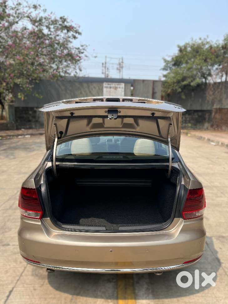 Volkswagen Vento 1.2 Tsi Highline Plus At, 2018, Petrol