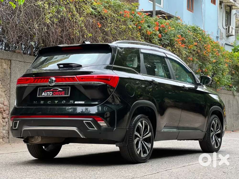 Mg Hector Plus Sharp Pro 1.5 Turbo Petrol Cvt 6 Str, 2023, Petrol