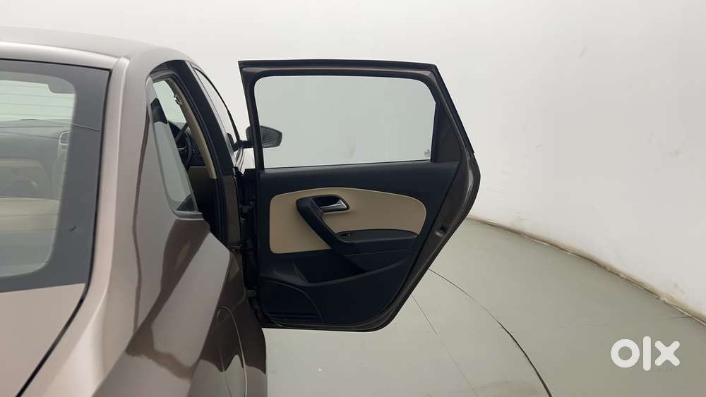 Volkswagen Ameo 1.2 Mpi Highline 16 Alloy, 2016, Petrol