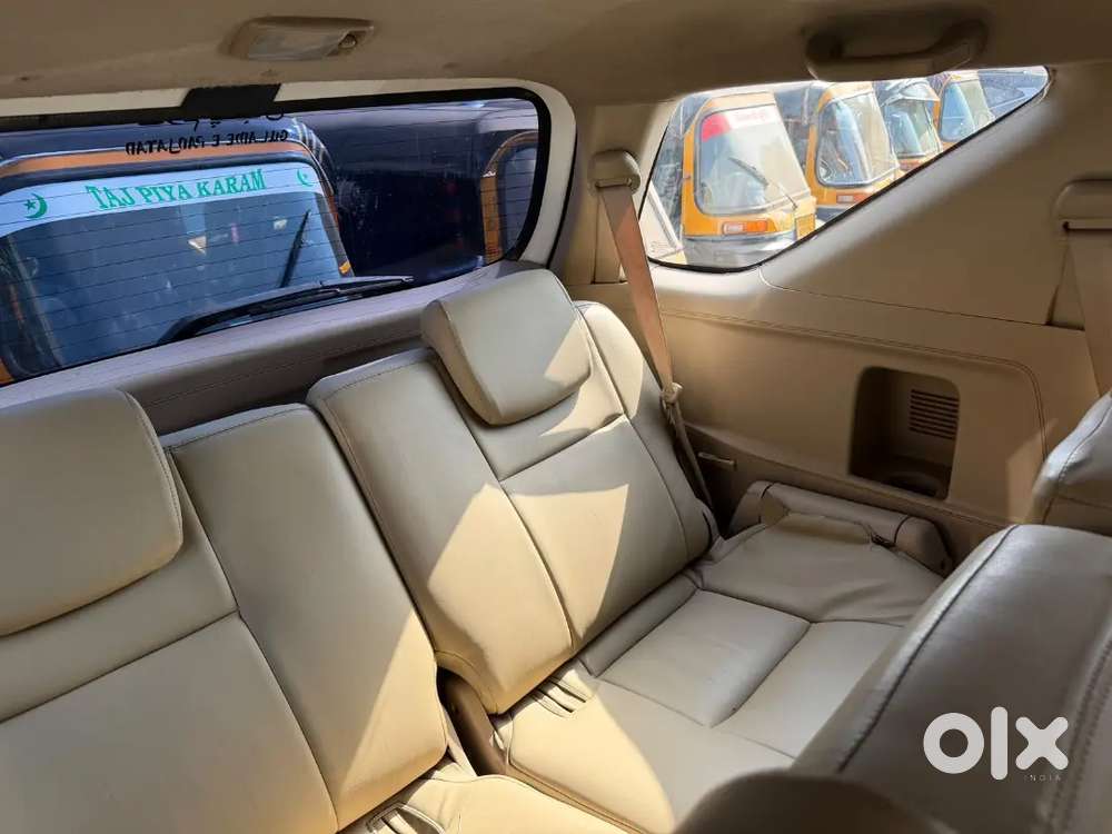 Toyota Fortuner Legender 2011