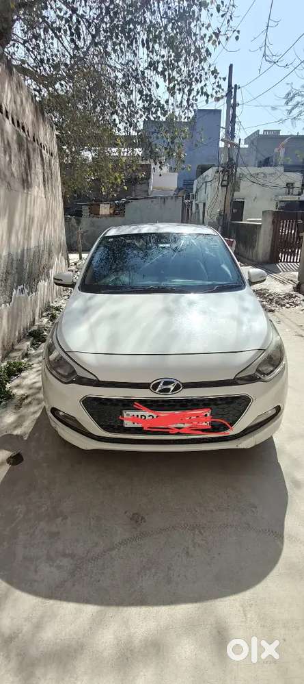 Hyundai Elite I20 2015 Petrol 80000 Km Driven