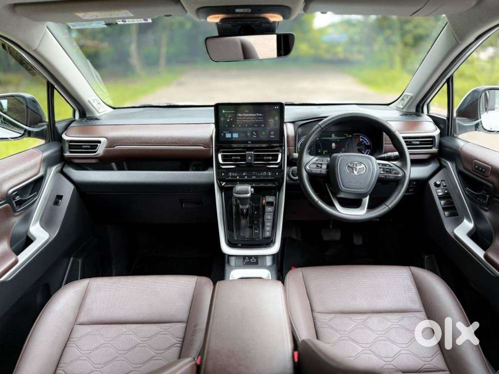Toyota Innova Hycross 2.0 Zx (o) Hybrid 7 Str, 2025, Cng & Hybrids