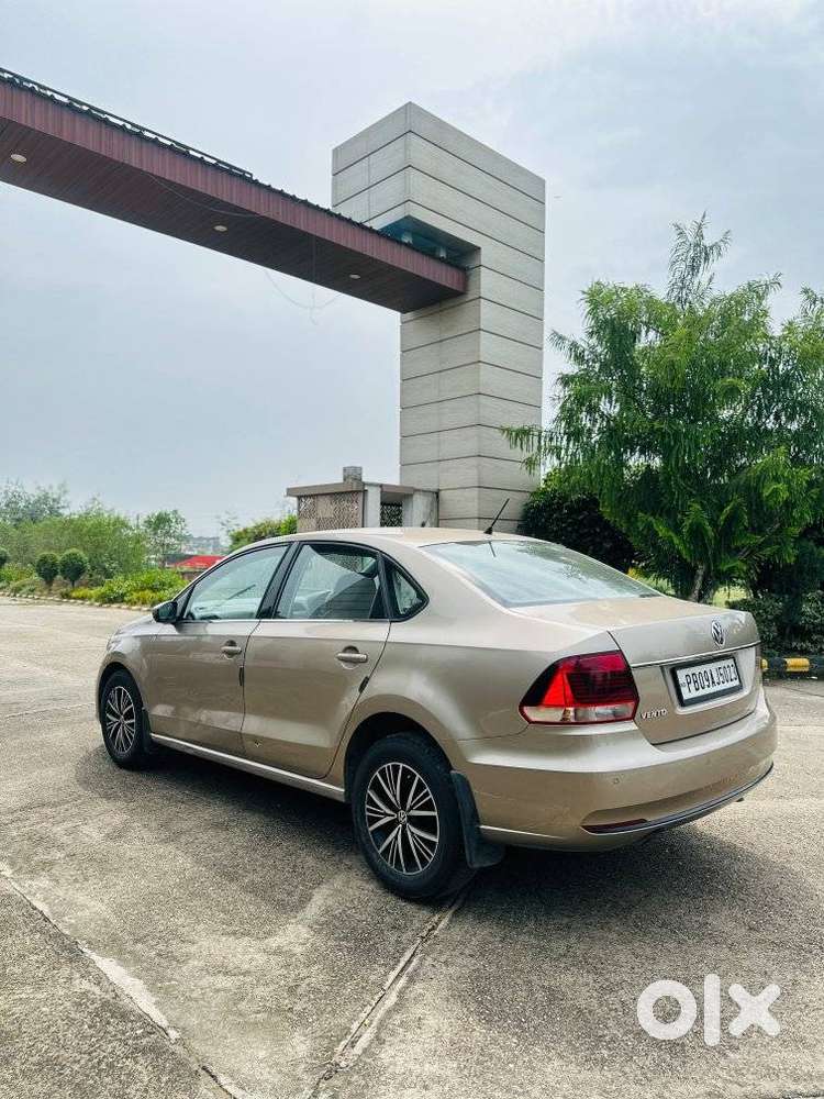 Volkswagen Vento 1.6 Comfortline, 2019, Petrol