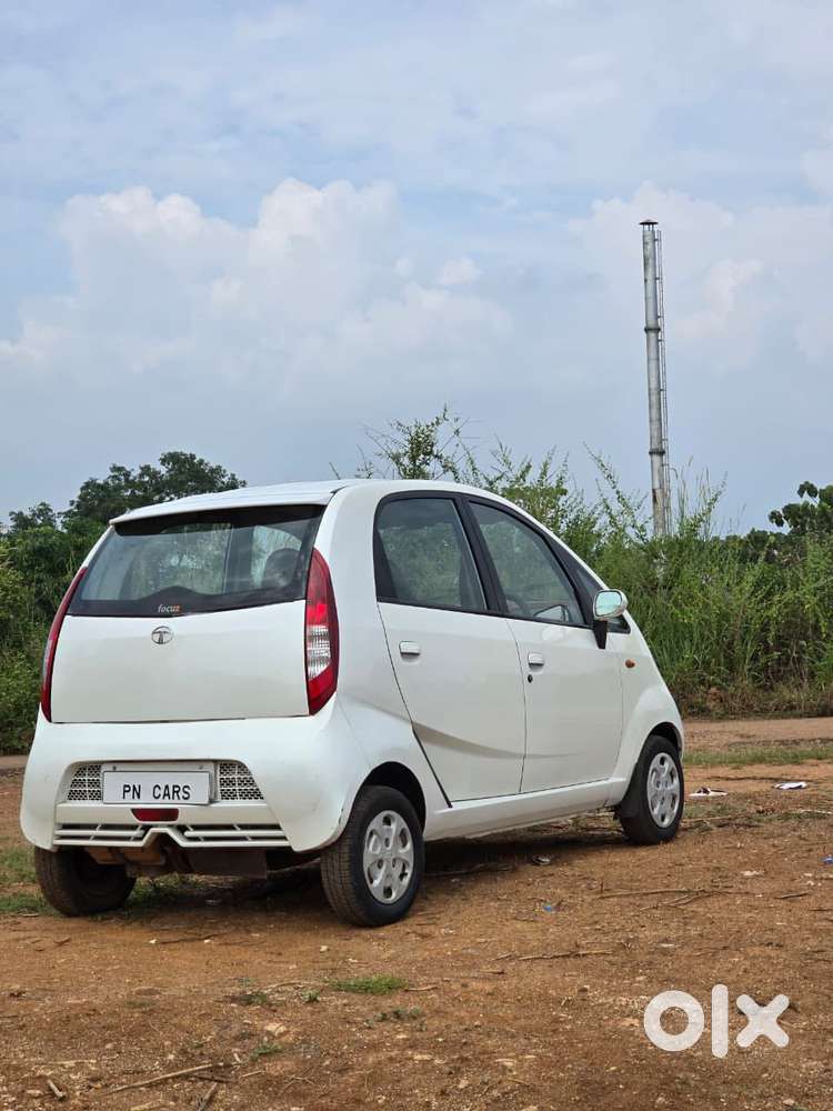 Tata Nano Xt, 2011, Petrol