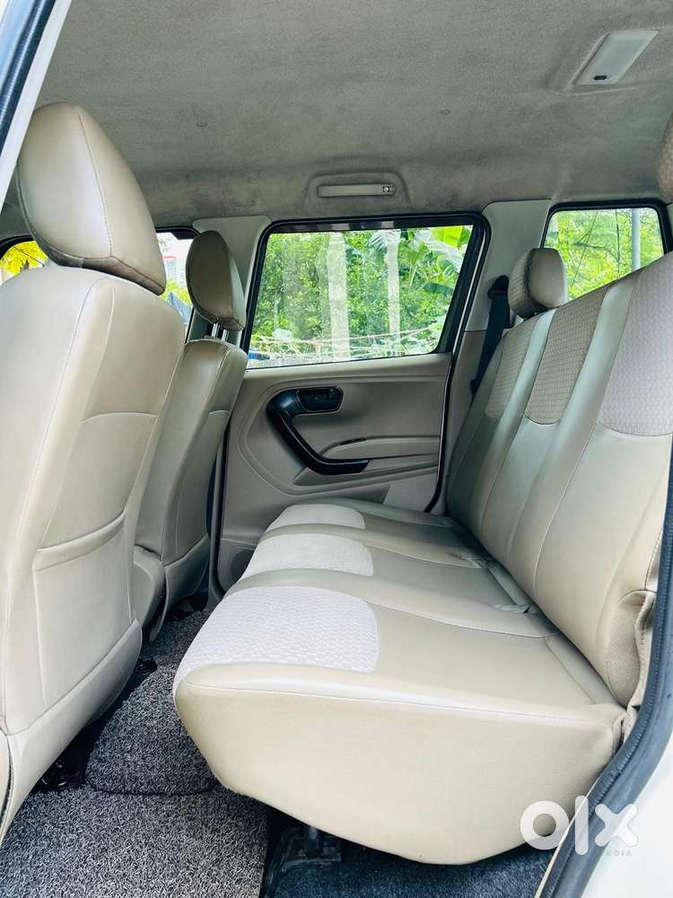 Mahindra Tuv 300 T6 Plus, 2017, Diesel