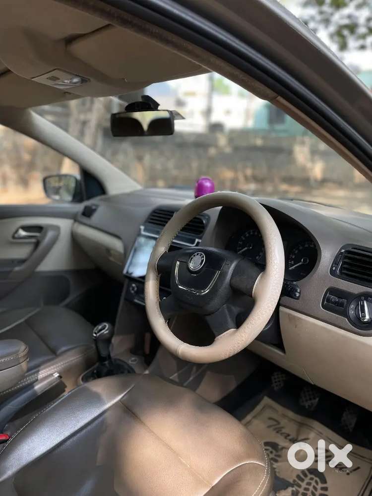 Skoda Rapid 2012 1.6