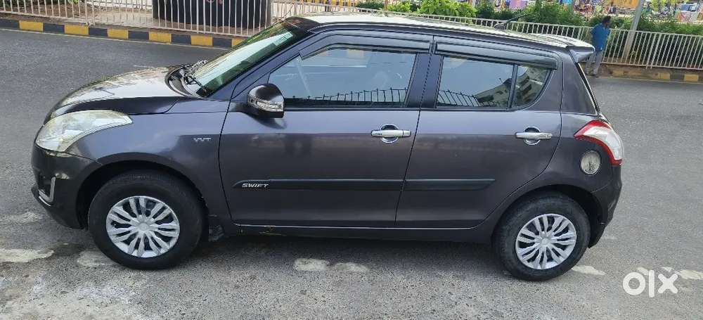 Maruti Suzuki Swift 2016 Petrol 72000 Km Driven