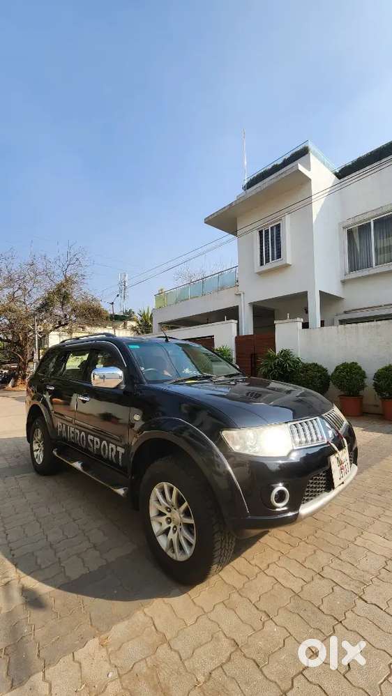 Mitsubishi Pajero Sport 2013 Variant