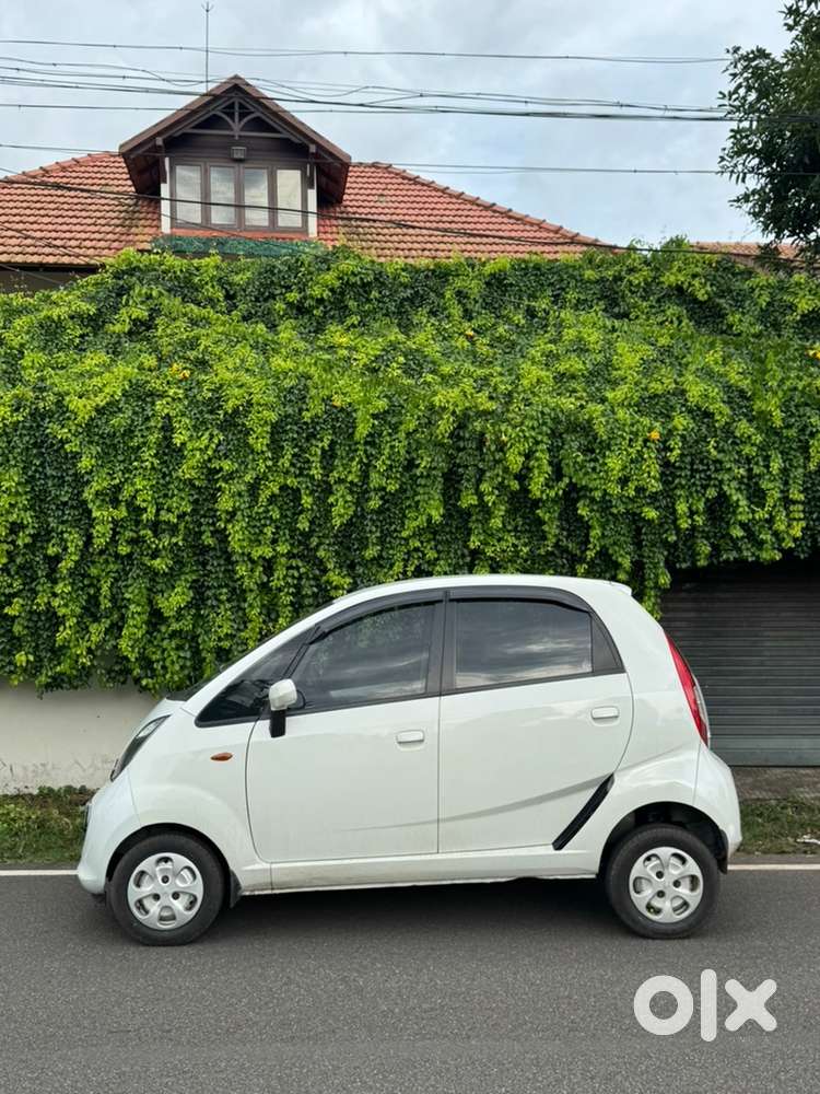 Tata Nano Genx 2016