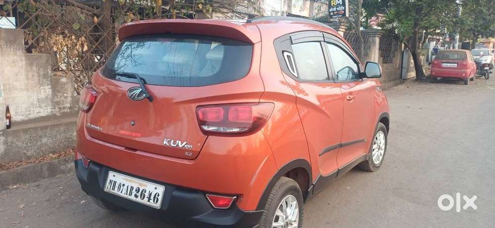 Mahindra Kuv 100