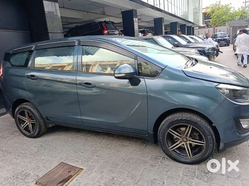 Mahindra Marazzo 2019